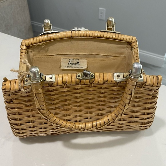 Vintage 1960s Wicker Handbag - Picture 9 of 9